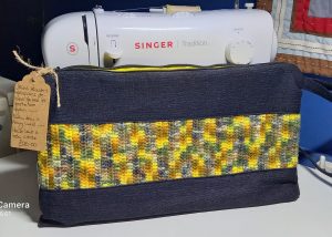 Denim bag with colourful band - by Jeans Revisited