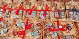 Gift hampers - from Shandon Farm Juices and Jellies